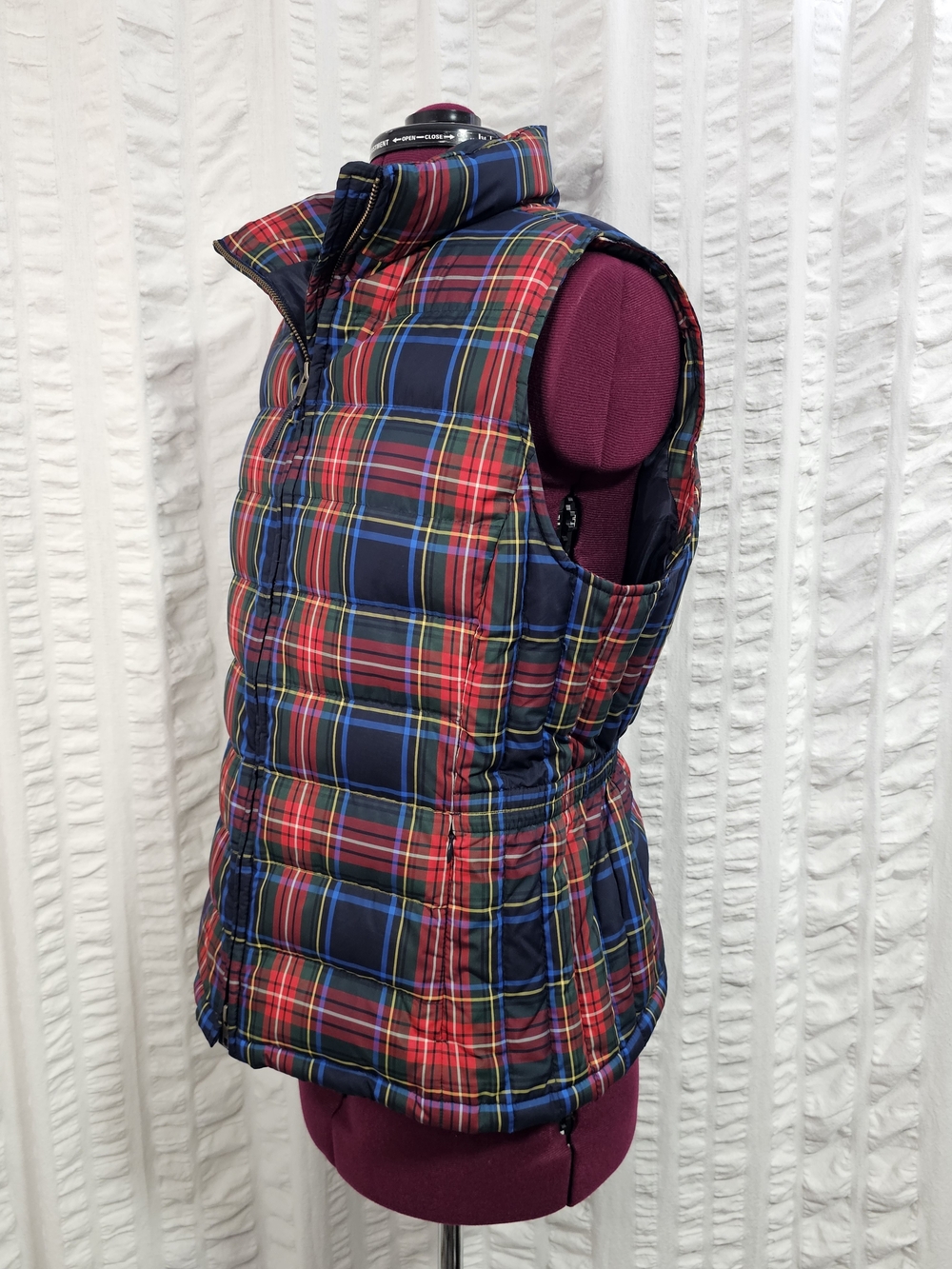 Talbots Women Down Blend Fill Plaid Macbeth Tartan Puffer Vest - Picture 8 of 16